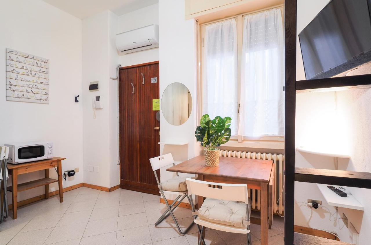 Apartamento Primopiano - Calvi Milán Exterior foto