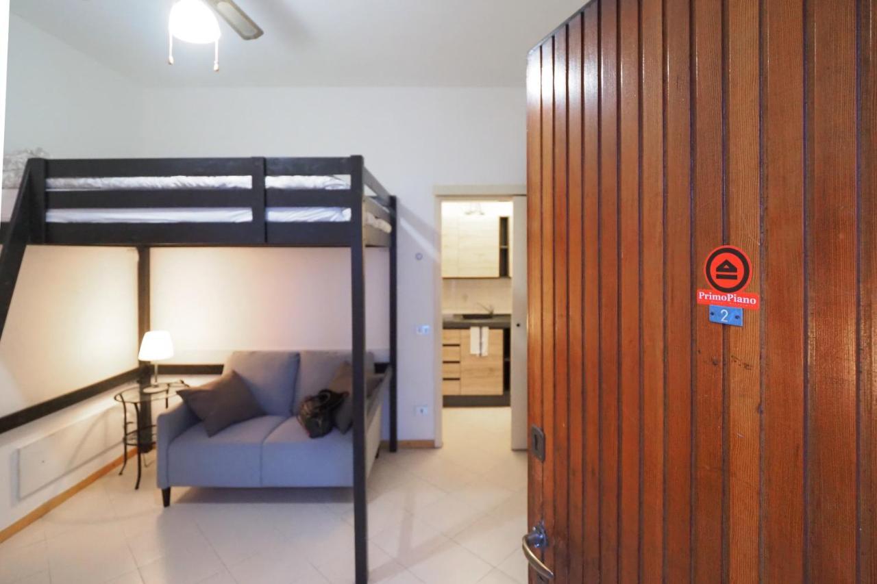 Apartamento Primopiano - Calvi Milán Exterior foto