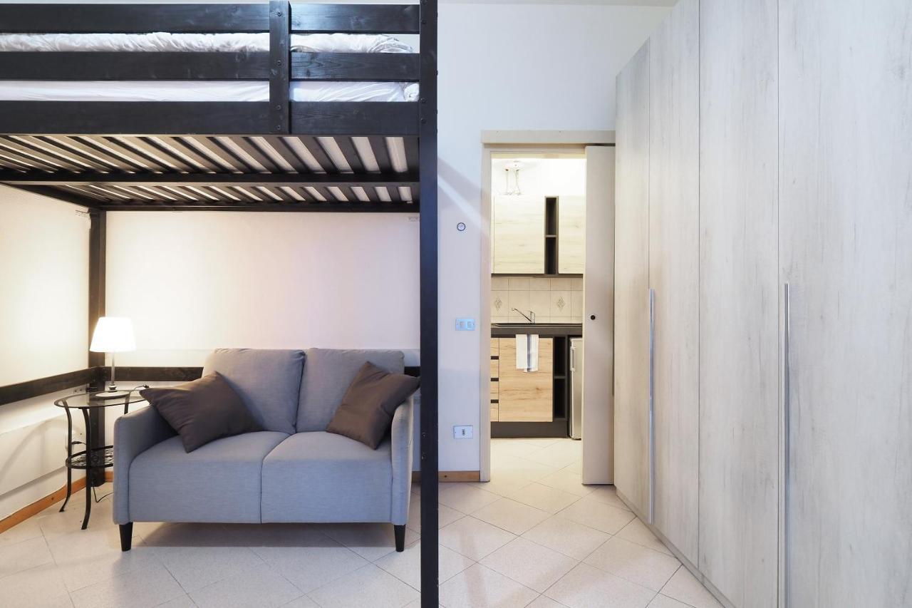 Apartamento Primopiano - Calvi Milán Exterior foto